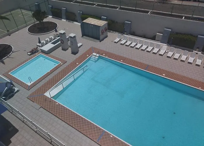 5 Min Walk From Yumbo 208 Apartment *