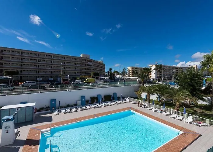 Apartment 5 Min Walk From Yumbo 208 *