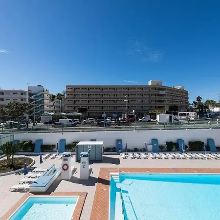 5 Min Walk From Yumbo 208 * Playa del Inglés